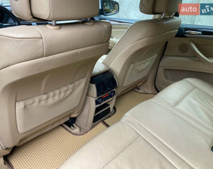 Белый БМВ Х5, объемом двигателя 3 л и пробегом 315 тыс. км за 12800 $, фото 23 на Automoto.ua