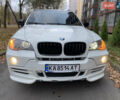 Белый БМВ Х5, объемом двигателя 4.8 л и пробегом 232 тыс. км за 11000 $, фото 2 на Automoto.ua