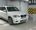 Белый БМВ Х5, объемом двигателя 3 л и пробегом 396 тыс. км за 15400 $, фото 16 на Automoto.ua