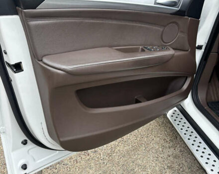 Белый БМВ Х5, объемом двигателя 2.99 л и пробегом 314 тыс. км за 14300 $, фото 27 на Automoto.ua