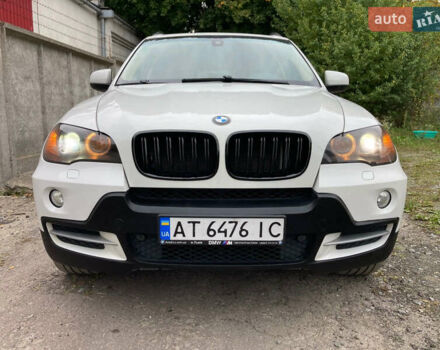 Белый БМВ Х5, объемом двигателя 3 л и пробегом 315 тыс. км за 12800 $, фото 16 на Automoto.ua