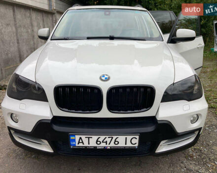 Белый БМВ Х5, объемом двигателя 3 л и пробегом 315 тыс. км за 12800 $, фото 2 на Automoto.ua