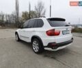 Белый БМВ Х5, объемом двигателя 3 л и пробегом 314 тыс. км за 14699 $, фото 45 на Automoto.ua