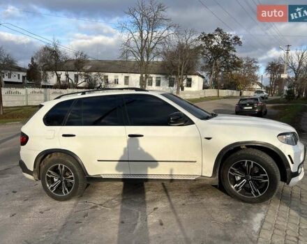 Белый БМВ Х5, объемом двигателя 4.8 л и пробегом 190 тыс. км за 9999 $, фото 16 на Automoto.ua