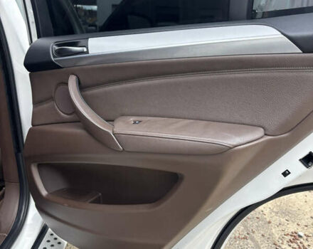 Белый БМВ Х5, объемом двигателя 2.99 л и пробегом 314 тыс. км за 14300 $, фото 56 на Automoto.ua