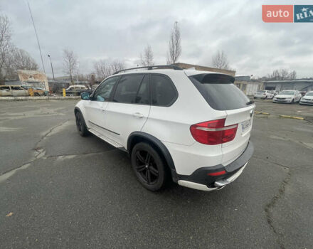 Белый БМВ Х5, объемом двигателя 3 л и пробегом 203 тыс. км за 9500 $, фото 5 на Automoto.ua