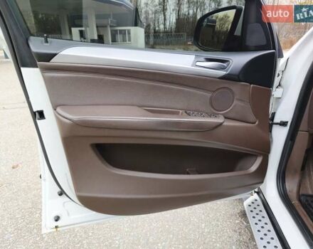 Белый БМВ Х5, объемом двигателя 3 л и пробегом 314 тыс. км за 14699 $, фото 39 на Automoto.ua