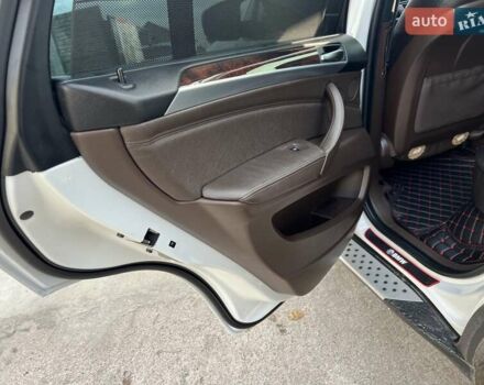 Белый БМВ Х5, объемом двигателя 4.8 л и пробегом 190 тыс. км за 9999 $, фото 4 на Automoto.ua