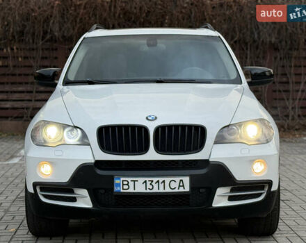 Белый БМВ Х5, объемом двигателя 3 л и пробегом 285 тыс. км за 10800 $, фото 1 на Automoto.ua