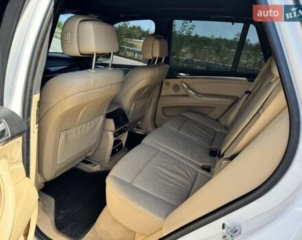 Білий БМВ Х5, об'ємом двигуна 3 л та пробігом 292 тис. км за 12500 $, фото 14 на Automoto.ua