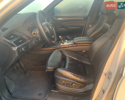 Белый БМВ Х5, объемом двигателя 4.8 л и пробегом 269 тыс. км за 10999 $, фото 13 на Automoto.ua