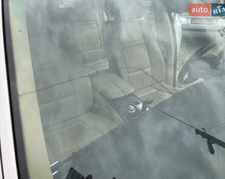 Белый БМВ Х5, объемом двигателя 3 л и пробегом 315 тыс. км за 12800 $, фото 22 на Automoto.ua