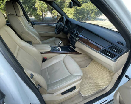 Білий БМВ Х5, об'ємом двигуна 4.8 л та пробігом 180 тис. км за 11499 $, фото 2 на Automoto.ua