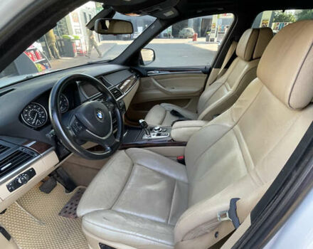 Білий БМВ Х5, об'ємом двигуна 4.8 л та пробігом 180 тис. км за 11499 $, фото 5 на Automoto.ua