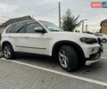 Белый БМВ Х5, объемом двигателя 3 л и пробегом 336 тыс. км за 9500 $, фото 4 на Automoto.ua