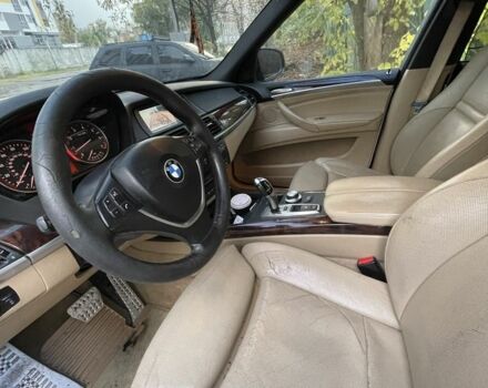 Белый БМВ Х5, объемом двигателя 4.8 л и пробегом 231 тыс. км за 9300 $, фото 23 на Automoto.ua