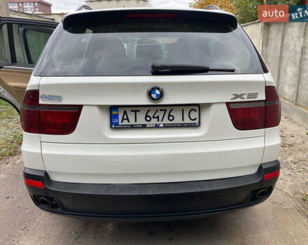 Белый БМВ Х5, объемом двигателя 3 л и пробегом 315 тыс. км за 12800 $, фото 3 на Automoto.ua