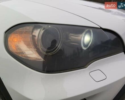 Белый БМВ Х5, объемом двигателя 3 л и пробегом 314 тыс. км за 14699 $, фото 4 на Automoto.ua