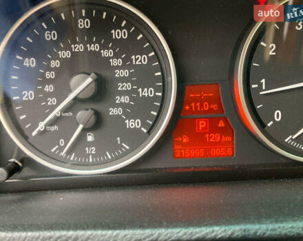Белый БМВ Х5, объемом двигателя 3 л и пробегом 315 тыс. км за 12800 $, фото 12 на Automoto.ua