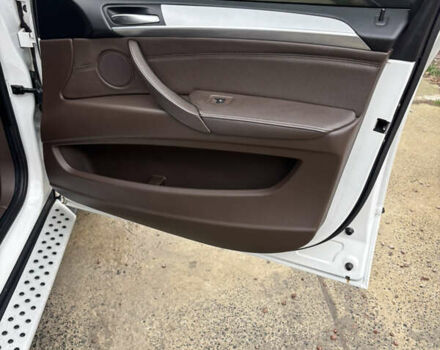 Белый БМВ Х5, объемом двигателя 2.99 л и пробегом 314 тыс. км за 14300 $, фото 35 на Automoto.ua