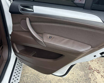 Белый БМВ Х5, объемом двигателя 2.99 л и пробегом 314 тыс. км за 14300 $, фото 34 на Automoto.ua