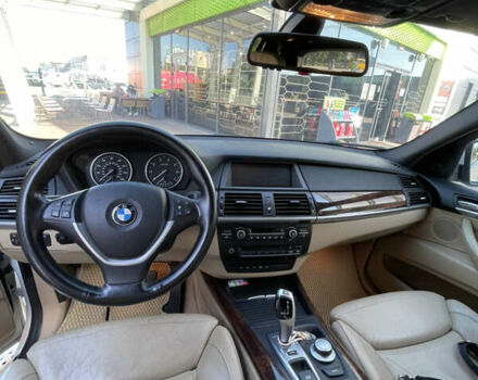 Білий БМВ Х5, об'ємом двигуна 4.8 л та пробігом 180 тис. км за 11499 $, фото 3 на Automoto.ua