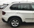 Белый БМВ Х5, объемом двигателя 3 л и пробегом 315 тыс. км за 10990 $, фото 5 на Automoto.ua