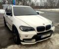 Білий БМВ Х5, об'ємом двигуна 4.8 л та пробігом 0 тис. км за 15000 $, фото 1 на Automoto.ua