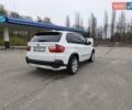Белый БМВ Х5, объемом двигателя 3 л и пробегом 314 тыс. км за 14699 $, фото 64 на Automoto.ua