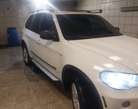 Белый БМВ Х5, объемом двигателя 3 л и пробегом 328 тыс. км за 12500 $, фото 28 на Automoto.ua