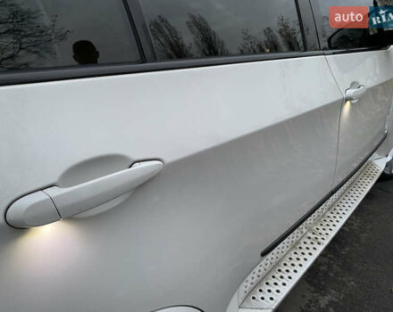 Белый БМВ Х5, объемом двигателя 4.8 л и пробегом 232 тыс. км за 11000 $, фото 48 на Automoto.ua