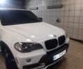 Белый БМВ Х5, объемом двигателя 3 л и пробегом 328 тыс. км за 12500 $, фото 6 на Automoto.ua