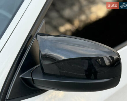 Белый БМВ Х5, объемом двигателя 3 л и пробегом 285 тыс. км за 10800 $, фото 16 на Automoto.ua