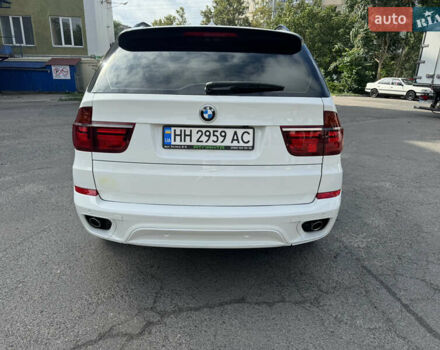 Белый БМВ Х5, объемом двигателя 2.99 л и пробегом 195 тыс. км за 15500 $, фото 5 на Automoto.ua