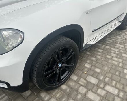Белый БМВ Х5, объемом двигателя 3 л и пробегом 303 тыс. км за 16500 $, фото 2 на Automoto.ua