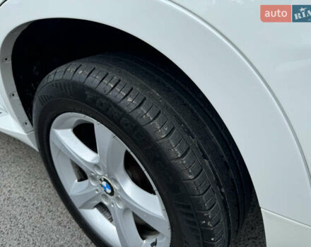 Белый БМВ Х5, объемом двигателя 2.99 л и пробегом 195 тыс. км за 15500 $, фото 13 на Automoto.ua