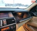 Белый БМВ Х5, объемом двигателя 3 л и пробегом 288 тыс. км за 12700 $, фото 125 на Automoto.ua
