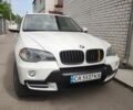 Белый БМВ Х5, объемом двигателя 3 л и пробегом 300 тыс. км за 9500 $, фото 1 на Automoto.ua