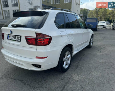 Белый БМВ Х5, объемом двигателя 2.99 л и пробегом 195 тыс. км за 15500 $, фото 3 на Automoto.ua