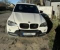 Белый БМВ Х5, объемом двигателя 3 л и пробегом 249 тыс. км за 13500 $, фото 1 на Automoto.ua