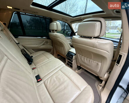 Білий БМВ Х5, об'ємом двигуна 2.99 л та пробігом 251 тис. км за 13800 $, фото 16 на Automoto.ua