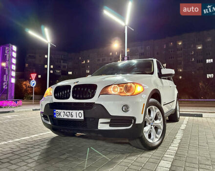 Белый БМВ Х5, объемом двигателя 3 л и пробегом 244 тыс. км за 11700 $, фото 1 на Automoto.ua