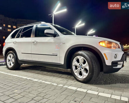 Белый БМВ Х5, объемом двигателя 3 л и пробегом 244 тыс. км за 11700 $, фото 3 на Automoto.ua