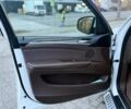 Белый БМВ Х5, объемом двигателя 2.98 л и пробегом 265 тыс. км за 10450 $, фото 18 на Automoto.ua