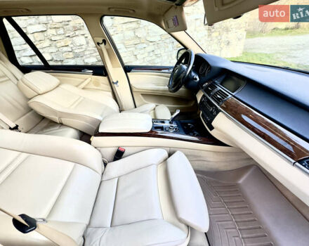 Білий БМВ Х5, об'ємом двигуна 3 л та пробігом 244 тис. км за 13800 $, фото 90 на Automoto.ua