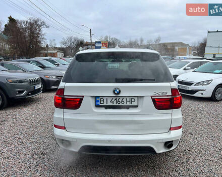 Белый БМВ Х5, объемом двигателя 3 л и пробегом 250 тыс. км за 11250 $, фото 5 на Automoto.ua