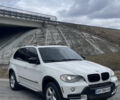 Белый БМВ Х5, объемом двигателя 3 л и пробегом 420 тыс. км за 9300 $, фото 2 на Automoto.ua