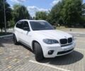 Белый БМВ Х5, объемом двигателя 2.98 л и пробегом 275 тыс. км за 15600 $, фото 5 на Automoto.ua