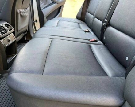 Белый БМВ Х5, объемом двигателя 3 л и пробегом 260 тыс. км за 21000 $, фото 5 на Automoto.ua