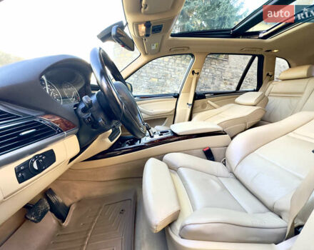Білий БМВ Х5, об'ємом двигуна 3 л та пробігом 244 тис. км за 13800 $, фото 58 на Automoto.ua